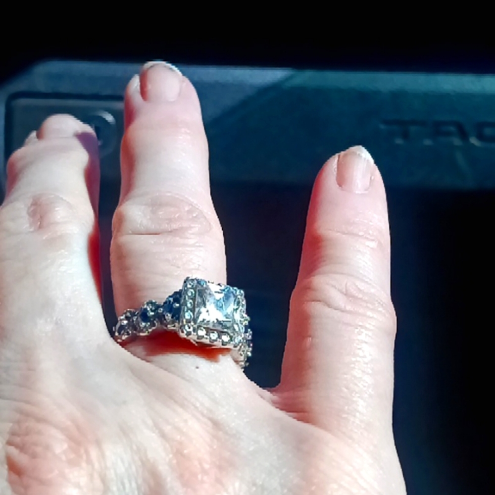 Square diamond ring
